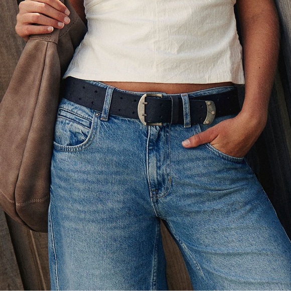 FREE PEOPLE wtf double cross belt in black